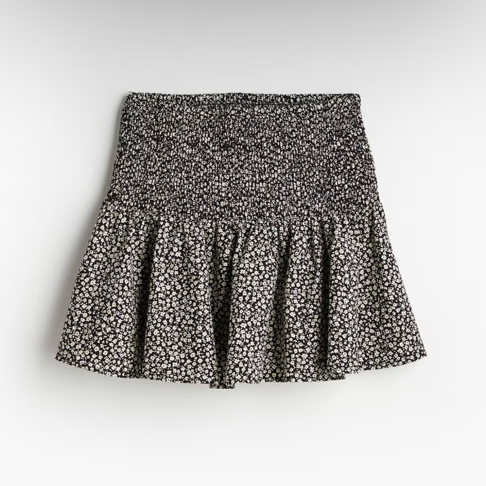 H&M Black and White Floral Skirt